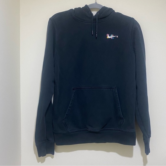 Women’s Faded Black Nike Hoodie with Homemade Floral  Embroidery Details Size S - Picture 3 of 16